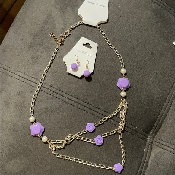 Purple Roses Necklace and Earrings - Picture 1 of 3